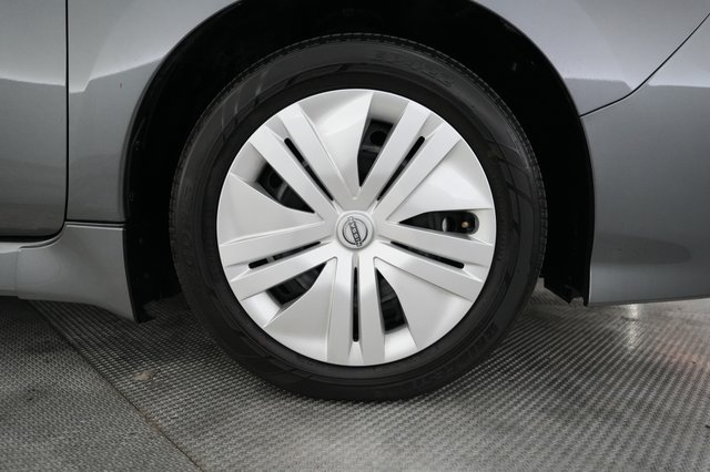 2025 Nissan LEAF — photo 16 of 20