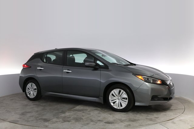 2025 Nissan LEAF — photo 11 of 20