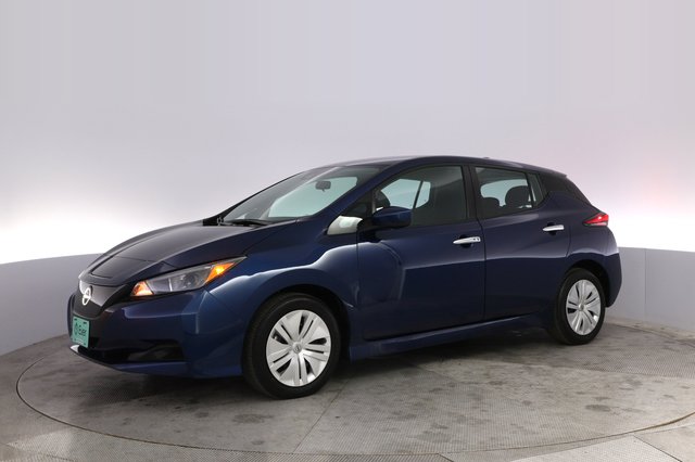 2025 Nissan LEAF — photo 14 of 20