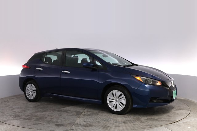2025 Nissan LEAF — photo 11 of 20