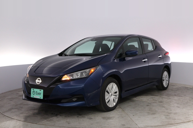 2025 Nissan LEAF