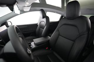 2026 Tesla Model Y — photo 3 of 21