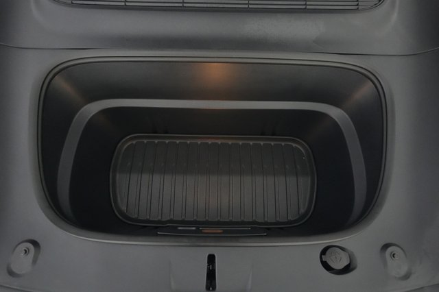 2026 Tesla Model Y — photo 20 of 21