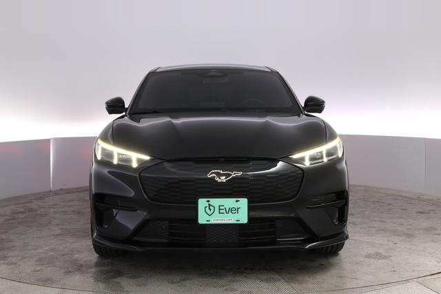 2022 Ford Mustang Mach-E — photo 9 of 21