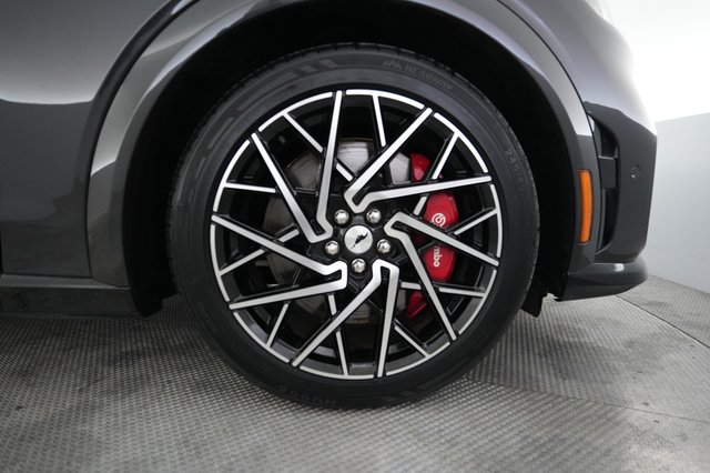 2022 Ford Mustang Mach-E — photo 16 of 21