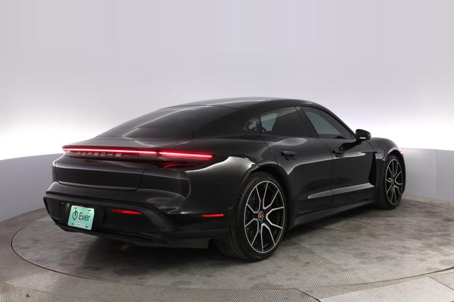 2023 Porsche Taycan — photo 2 of 22