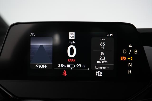 2023 Volkswagen ID.4 — photo 5 of 20