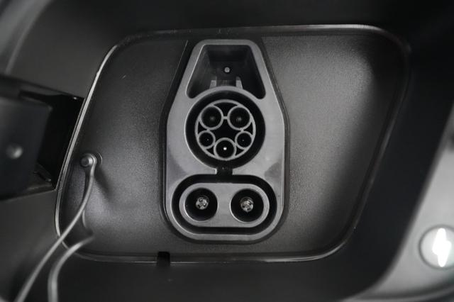 2025 Volvo EX30 — photo 8 of 21