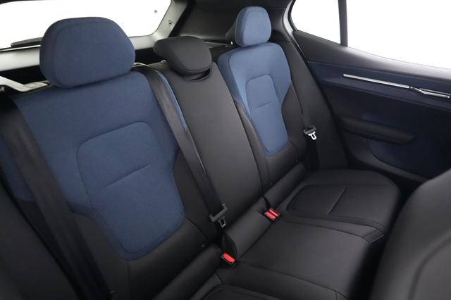 2025 Volvo EX30 — photo 4 of 21