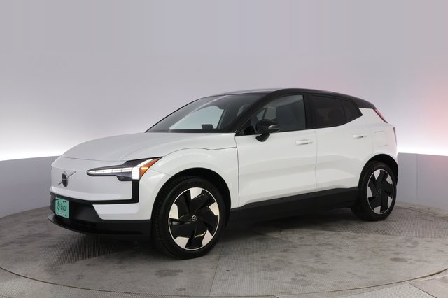 2025 Volvo EX30 — photo 14 of 21