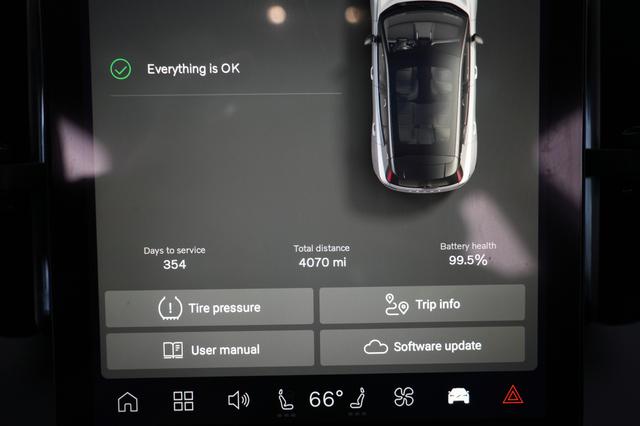 2025 Volvo EX30 — photo 5 of 21