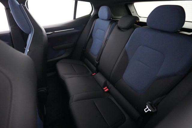 2025 Volvo EX30 — photo 19 of 21