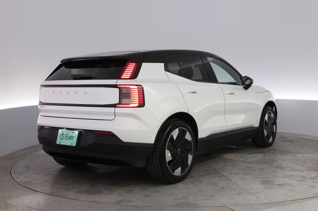 2025 Volvo EX30 — photo 2 of 21