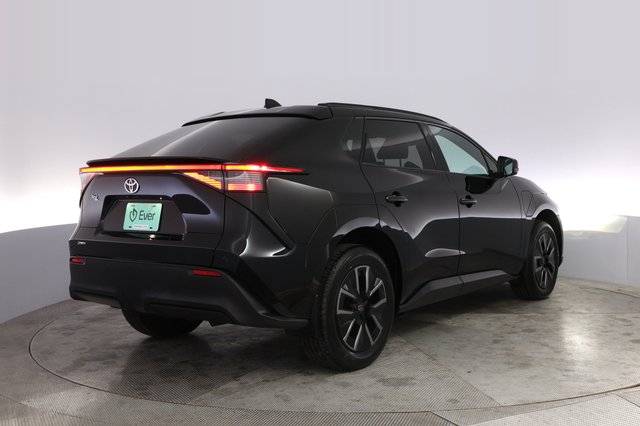 2026 Toyota bZ — photo 2 of 20