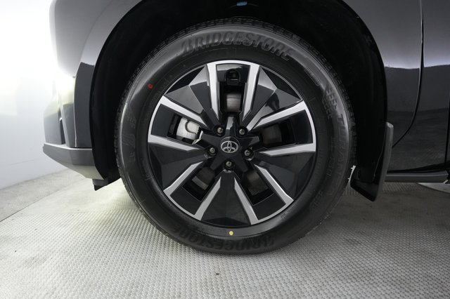 2026 Toyota bZ — photo 15 of 20