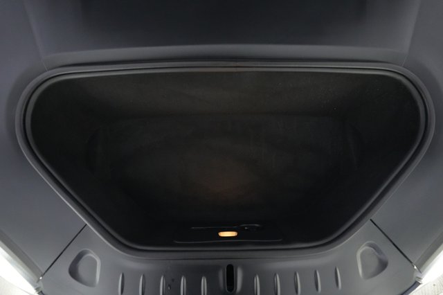 2022 Tesla Model S — photo 23 of 24