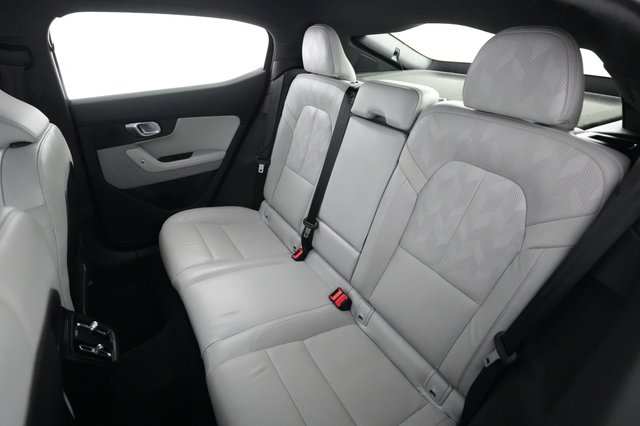 2023 Polestar 2 — photo 19 of 21