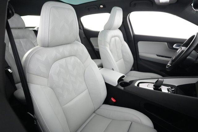 2023 Polestar 2 — photo 18 of 21