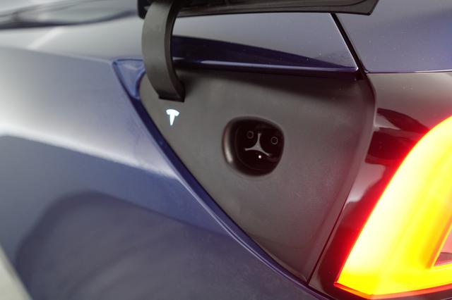 2024 Tesla Model 3 — photo 8 of 22