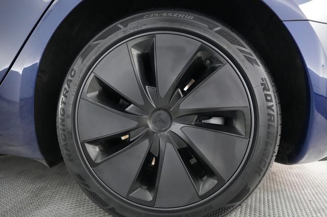 2024 Tesla Model 3 — photo 7 of 22