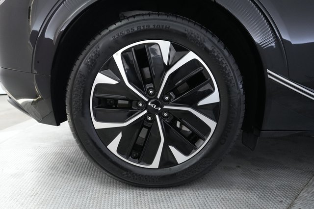 2024 Kia EV6 — photo 17 of 23
