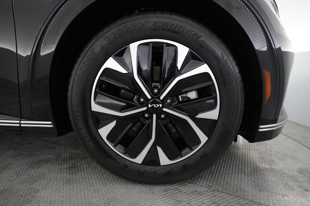 2024 Kia EV6 — photo 16 of 23