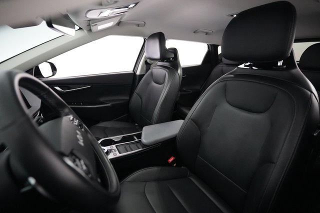 2024 Kia EV6 — photo 3 of 23