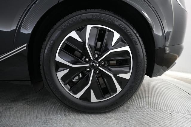 2024 Kia EV6 — photo 7 of 23