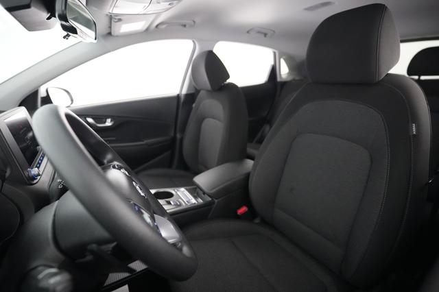 2023 Hyundai Kona Electric — photo 3 of 20