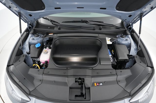 2024 Hyundai IONIQ 6 — photo 18 of 22