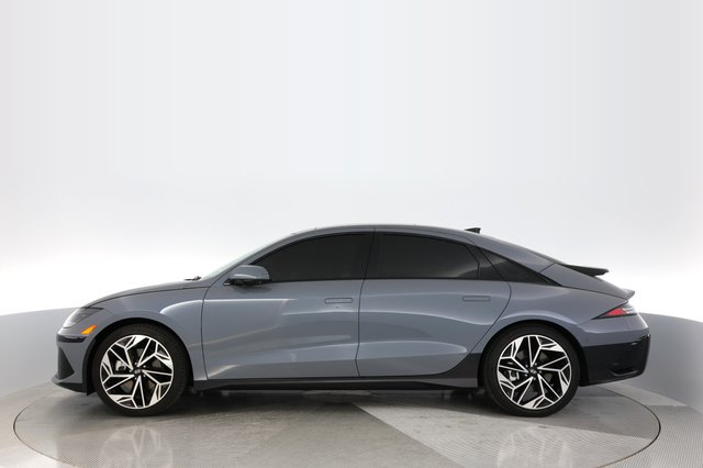 2024 Hyundai IONIQ 6 — photo 12 of 22
