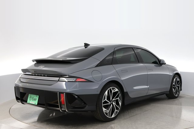 2024 Hyundai IONIQ 6 — photo 2 of 22