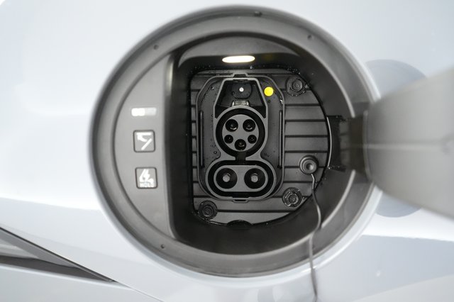 2024 Hyundai IONIQ 6 — photo 8 of 22
