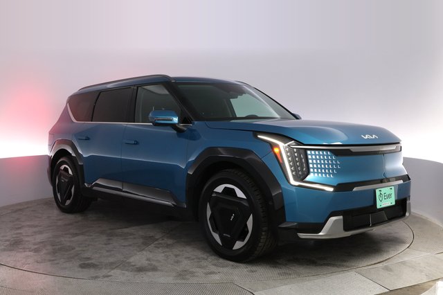 2024 Kia EV9 — photo 10 of 23