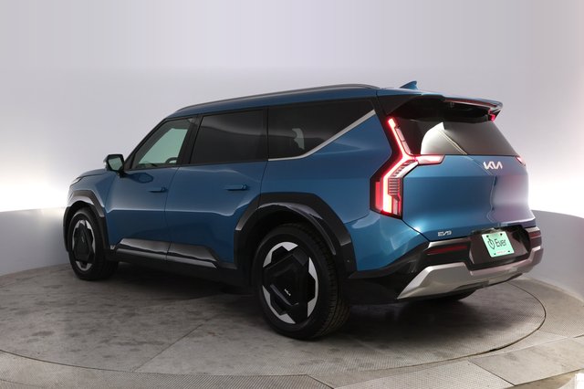 2024 Kia EV9 — photo 13 of 23