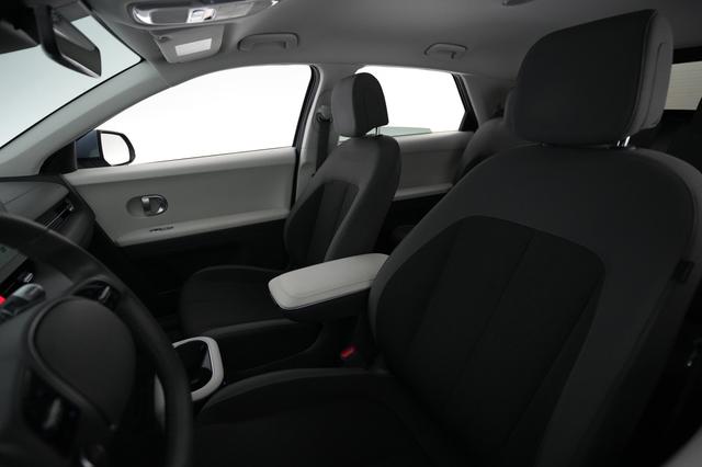 2024 Hyundai IONIQ 5 — photo 3 of 21