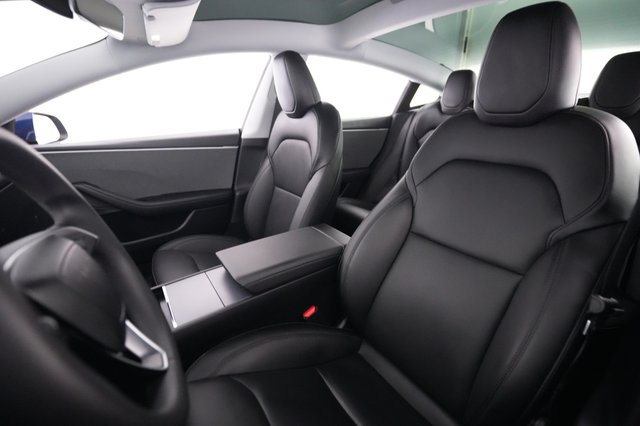 2025 Tesla Model 3 — photo 3 of 21