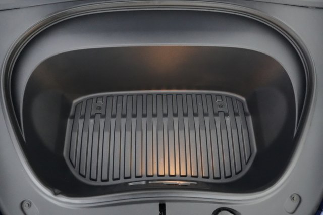 2025 Tesla Model 3 — photo 20 of 21