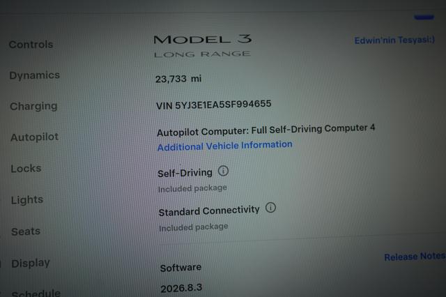 2025 Tesla Model 3 — photo 5 of 21