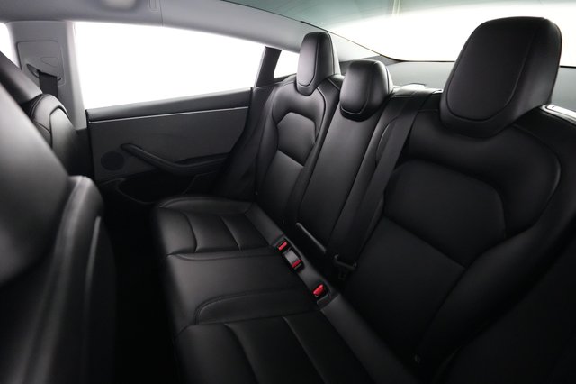 2025 Tesla Model 3 — photo 19 of 21