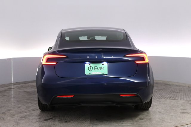 2025 Tesla Model 3 — photo 12 of 21