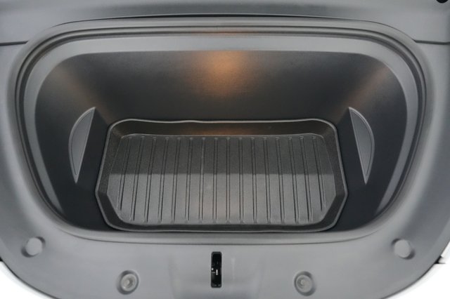 2021 Tesla Model Y — photo 23 of 24