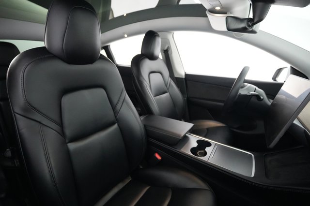 2021 Tesla Model Y — photo 18 of 24