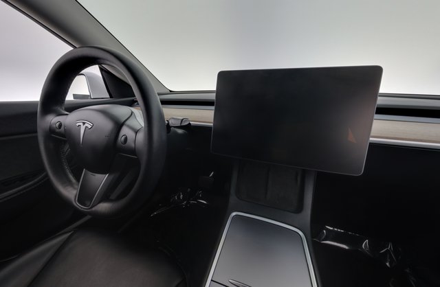 2021 Tesla Model Y — photo 20 of 24