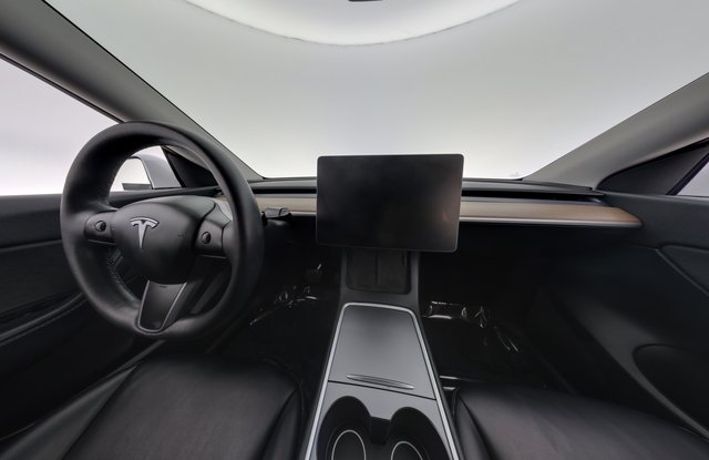 2021 Tesla Model Y — photo 21 of 24