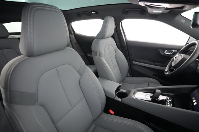 2023 Polestar 2 — photo 18 of 24