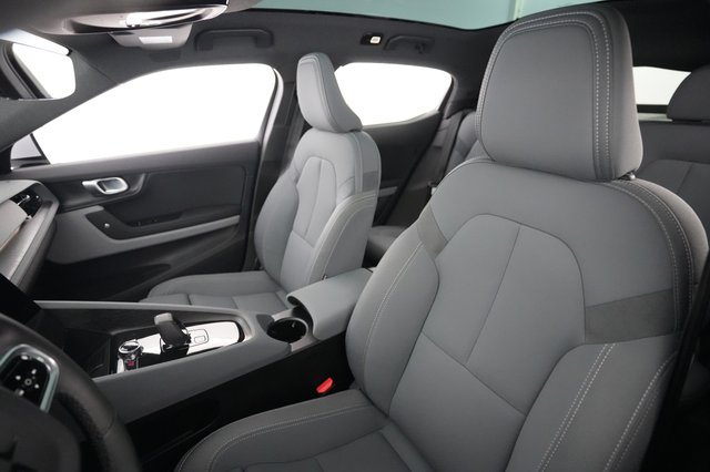2023 Polestar 2 — photo 3 of 24