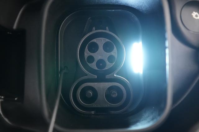 2023 Polestar 2 — photo 8 of 24