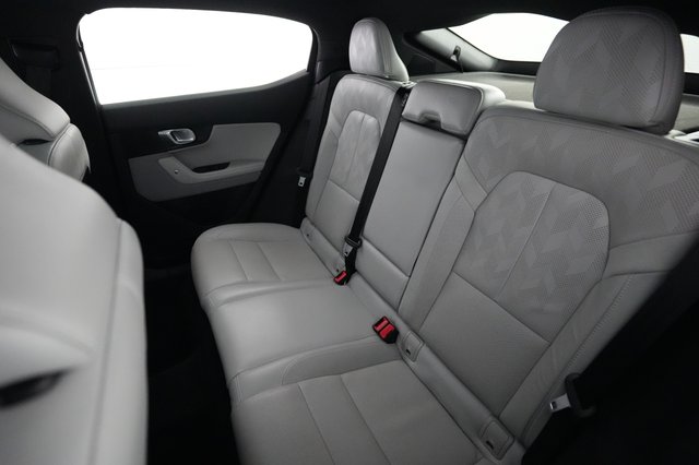2023 Polestar 2 — photo 19 of 24