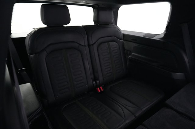 2026 Rivian R1S — photo 20 of 26